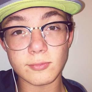 Meet your Posher, Jonathan